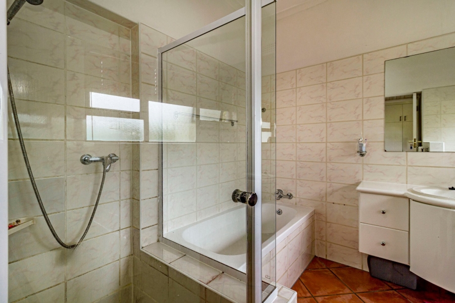 3 Bedroom Property for Sale in Die Wingerd Western Cape